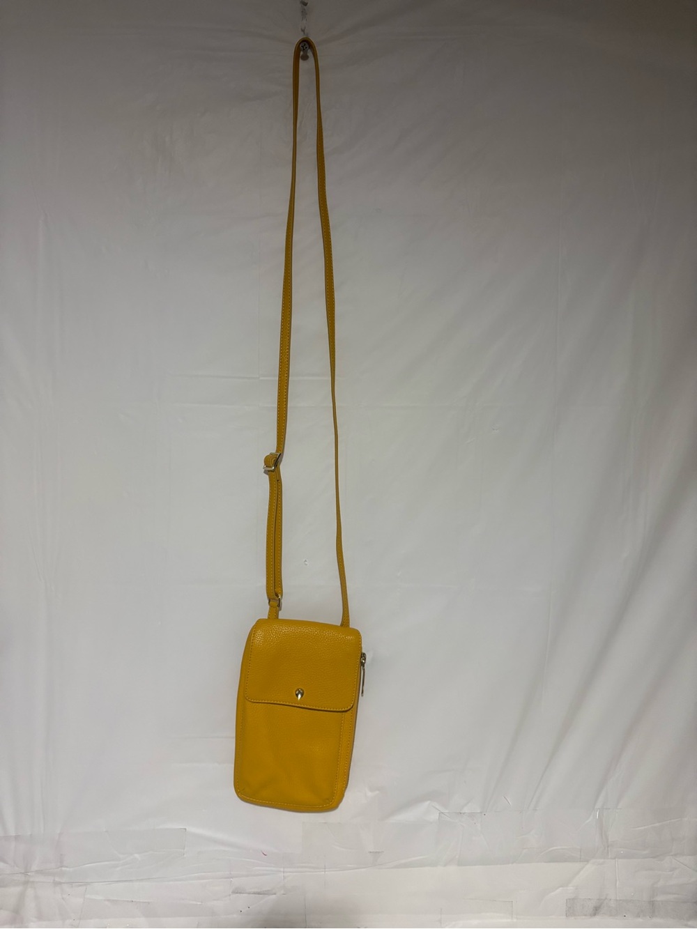 G.I.L.I. Mustard Yellow Pebble Leather Crossbody Phone Bag